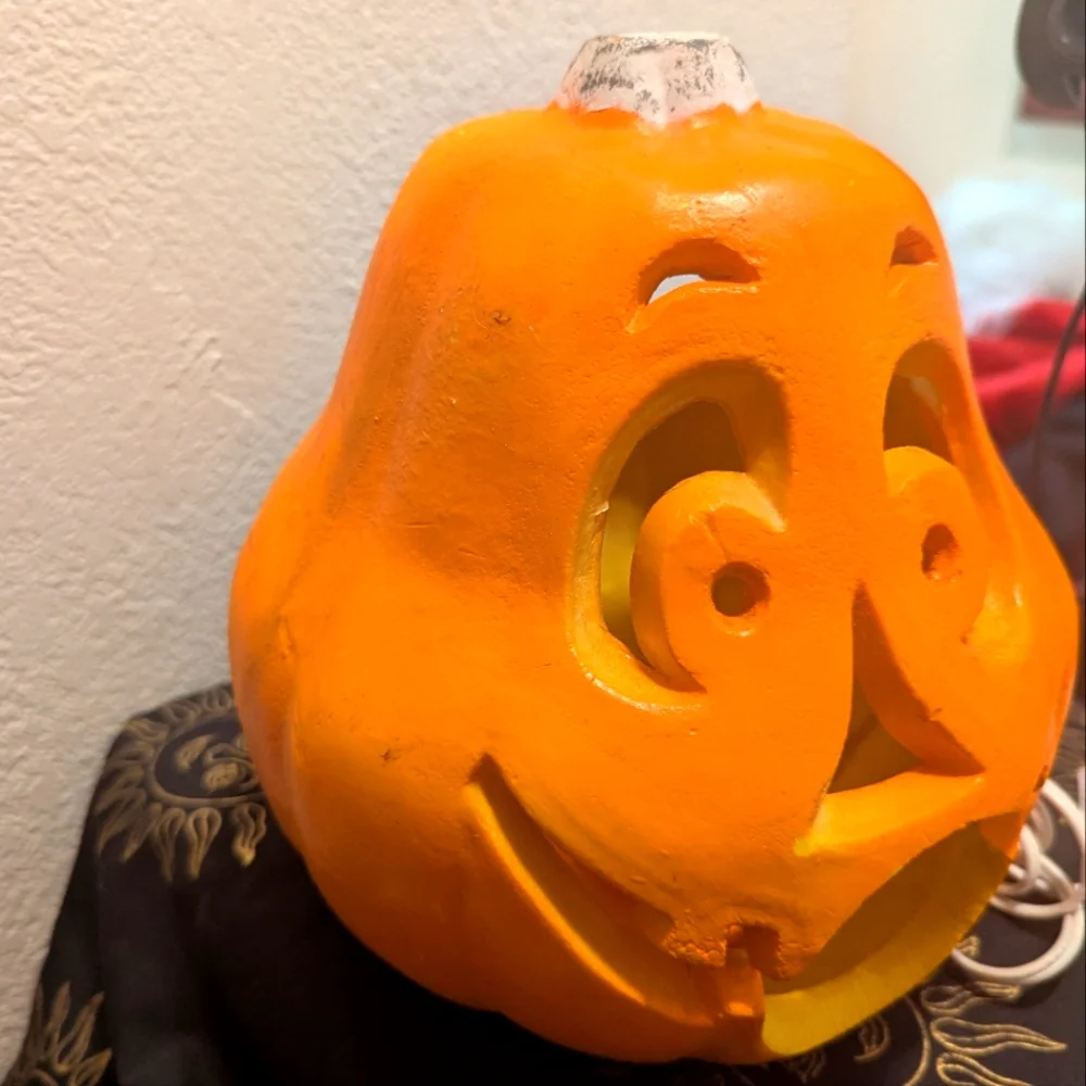 Vintage Light Up Jack-o'-lantern Pumpkin Halloween Decor